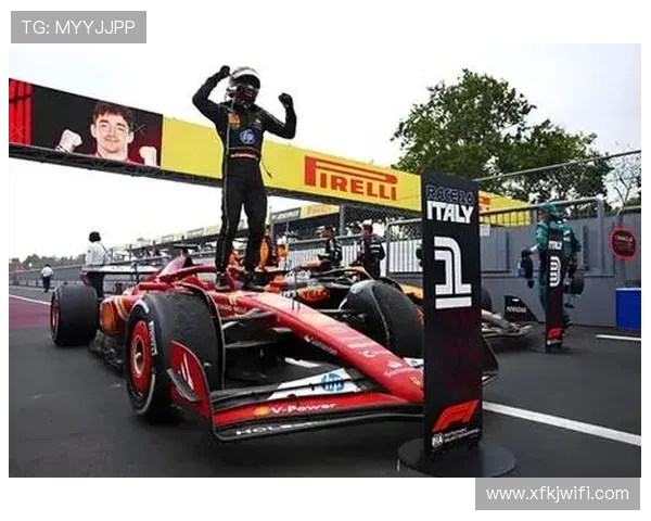 F1赛季激战升级 红牛车队与梅赛德斯争锋夺冠关键时刻解析