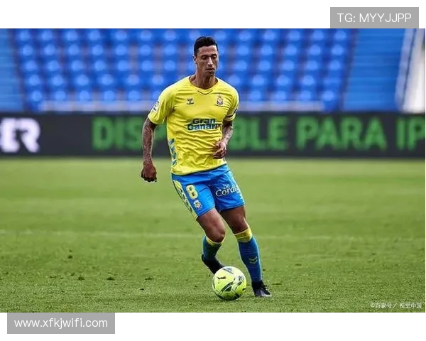 拉斯帕尔马斯俱乐部宣布新赛季阵容调整 多名年轻球员首次亮相首发阵容