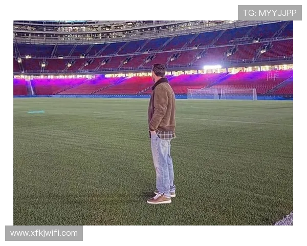 梅西重返巴萨引发热议 球迷期待新赛季精彩表现